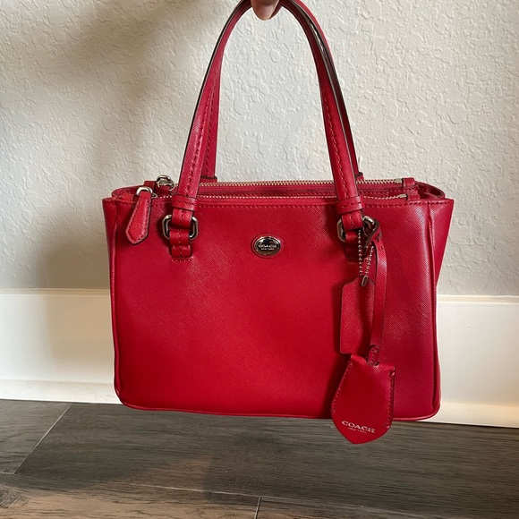 Coach purse, red - Picture 5 of 8
